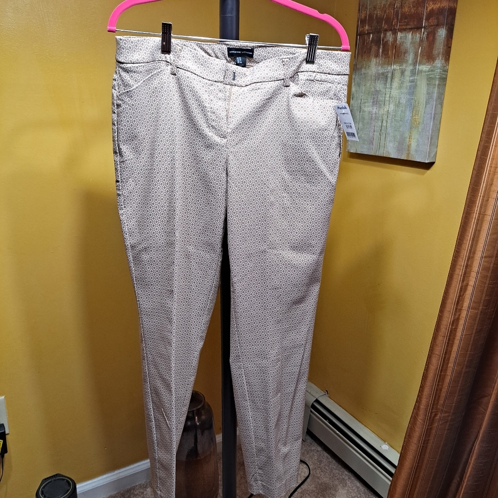 Capris - Picture 2 of 4